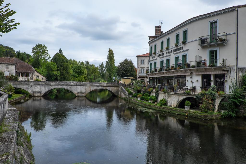 Hotel Restaurant Charbonnel Brantôme Exterior foto